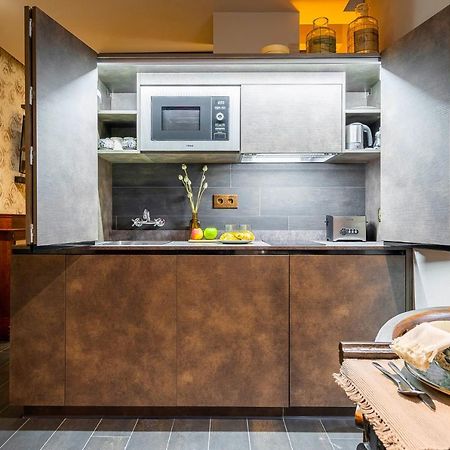 Suite Opium Den By Justine Apartments Apartamento Turistico En Madrid Rio Exterior foto